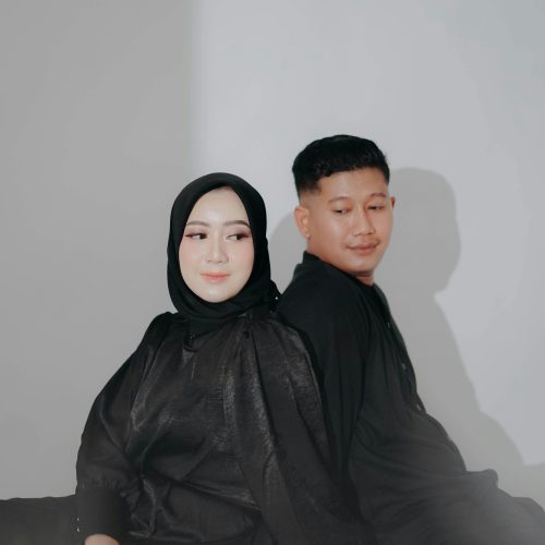 pexels-diohelmy-19035607